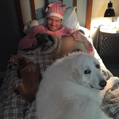 Picture of Ike Barinholtz and his pets. 